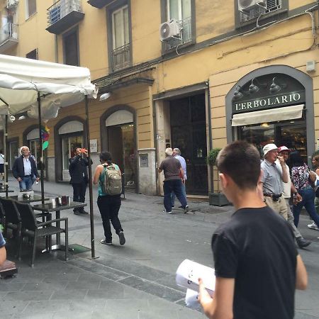 Appartamentino 116 Via Chiaia Naples Extérieur photo