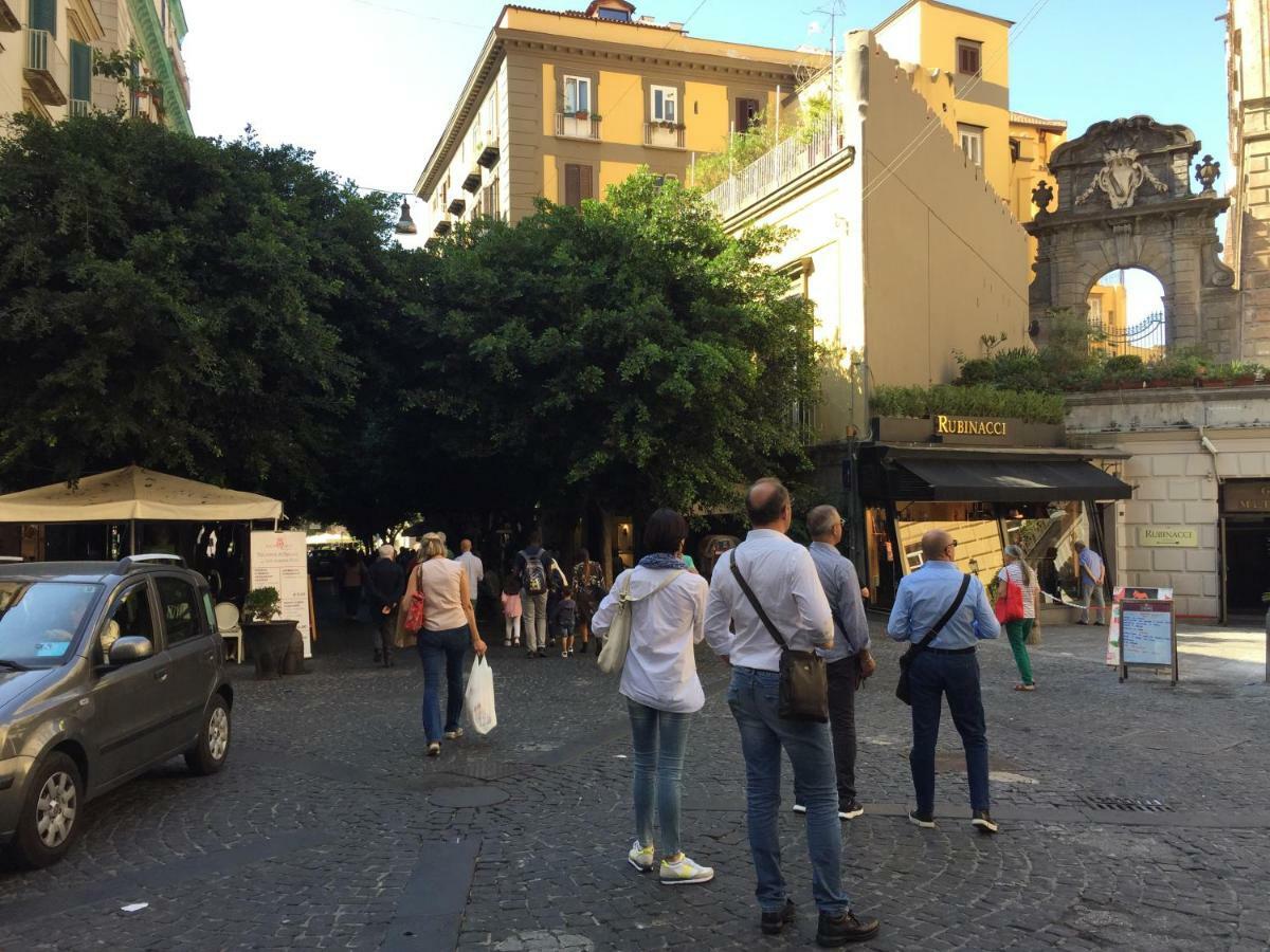 Appartamentino 116 Via Chiaia Naples Extérieur photo
